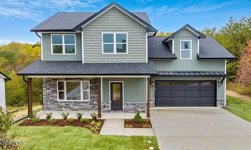 1st image of 817 Odessa Ln