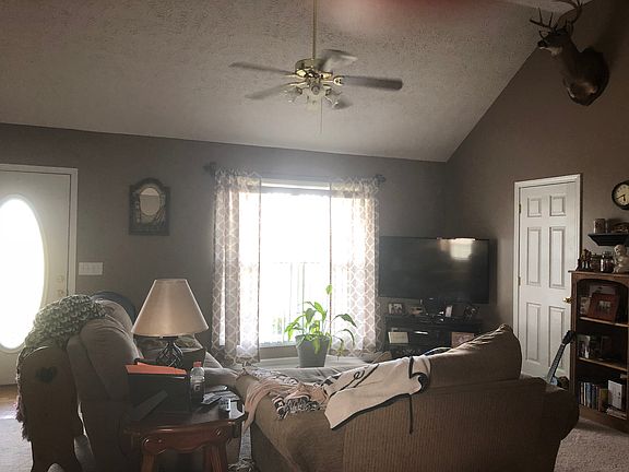 4th image of 101 Pleasant Way