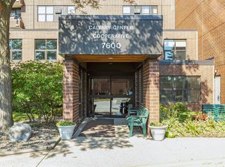 7600 Golden Valley Rd APT 210, Golden Valley, MN 55427