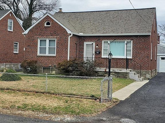 2nd image of 819 NW Longstreth Ave