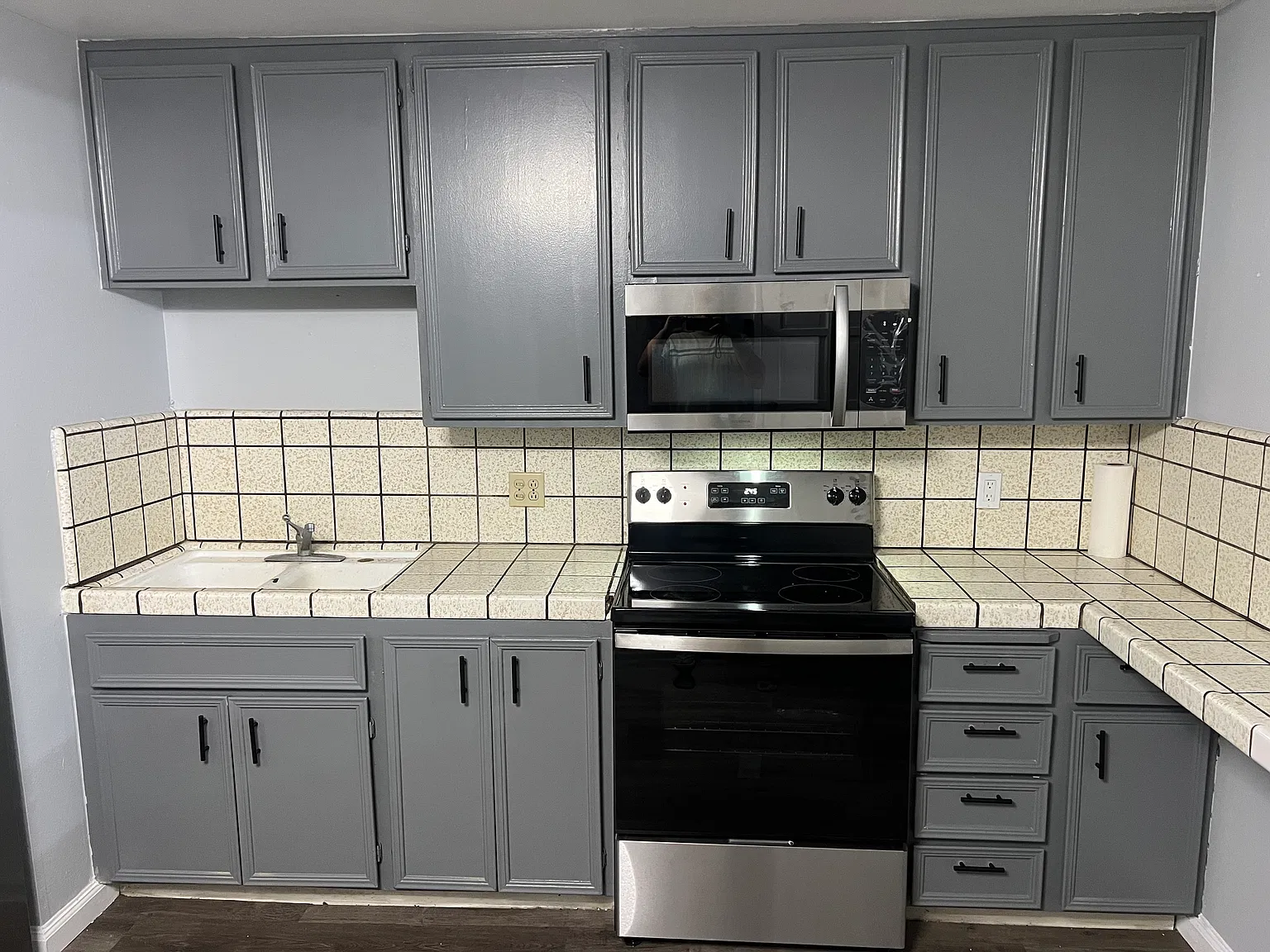 278 N Northwoods Ave — Photo 2