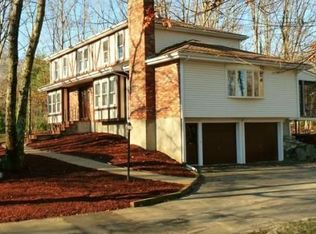 35 Eisenhower Dr, Sharon, MA 02067