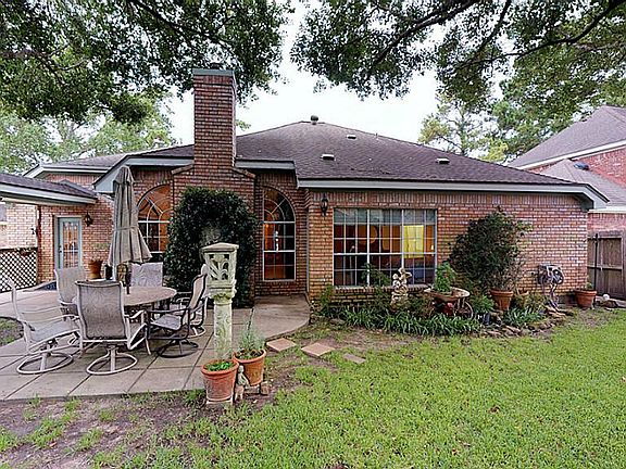 2nd image of 19822 Powerscourt Dr