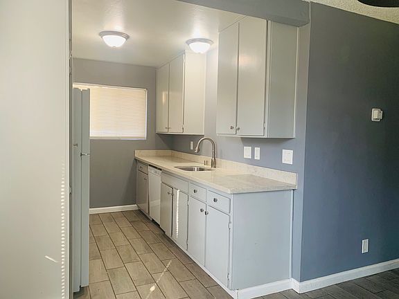 2nd image of 355 Parkview Ter APT E-1