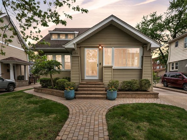 424 W Hudson Ave, Royal Oak, MI 48067