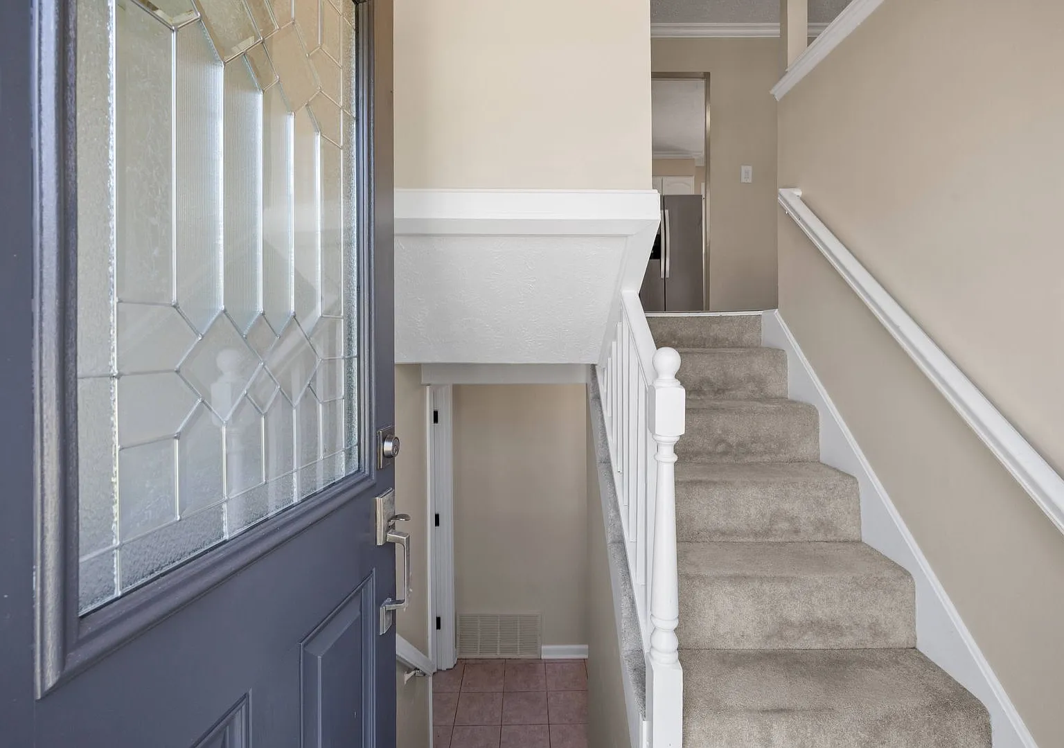 Charming 3-Bed, 2-Bath Single-Family Home on Quiet Cul-de-Sac | Oldham County — Photo 3