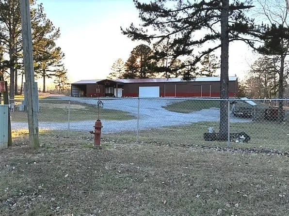 377 Lusk Rd, Golconda, IL 62938