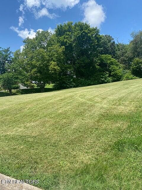 2nd image of Scenic View Dr