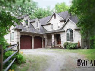 3663 Consear Rd, Lambertville, MI 48144