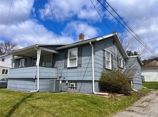 303 Logan Ave, Leechburg, PA