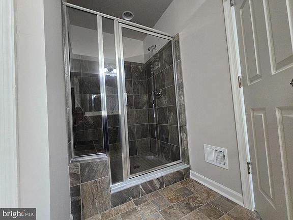 3rd image of 7612 Glaser Ln