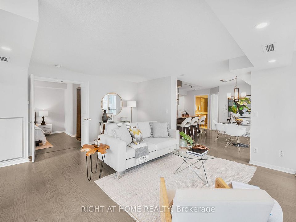 140 Simcoe St Toronto, ON Zillow Apartments for Rent in Toronto