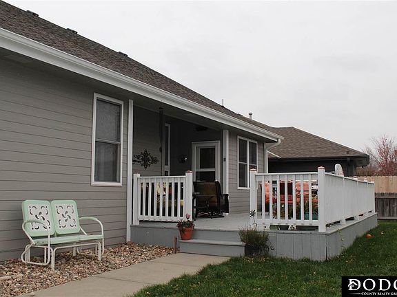4th image of 1158 Wilmont St