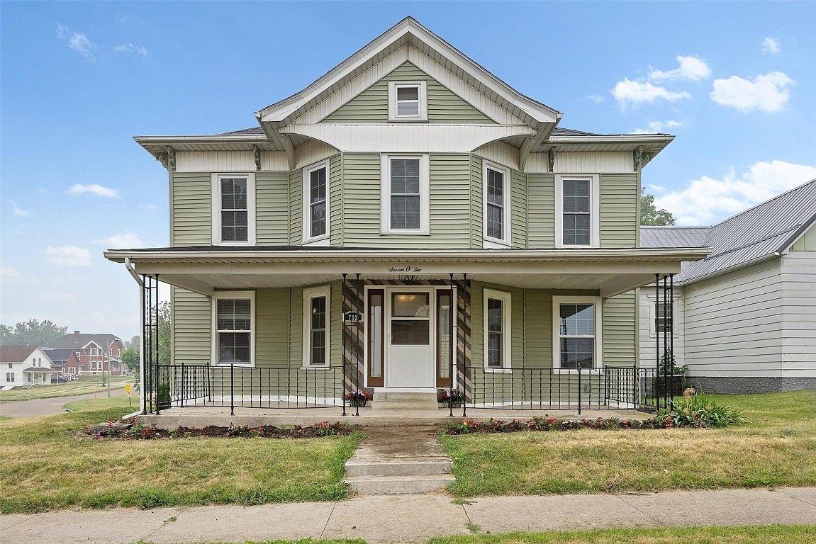 702 15th St, Belle Plaine, IA 52208 Zillow