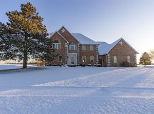 1551 Dakota Dr, Waterloo, IA 50701