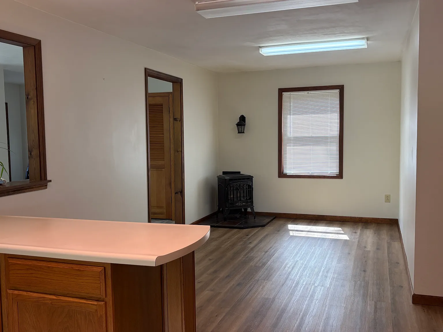 2 bed, 1300 sqft, $1,950 — Photo 3