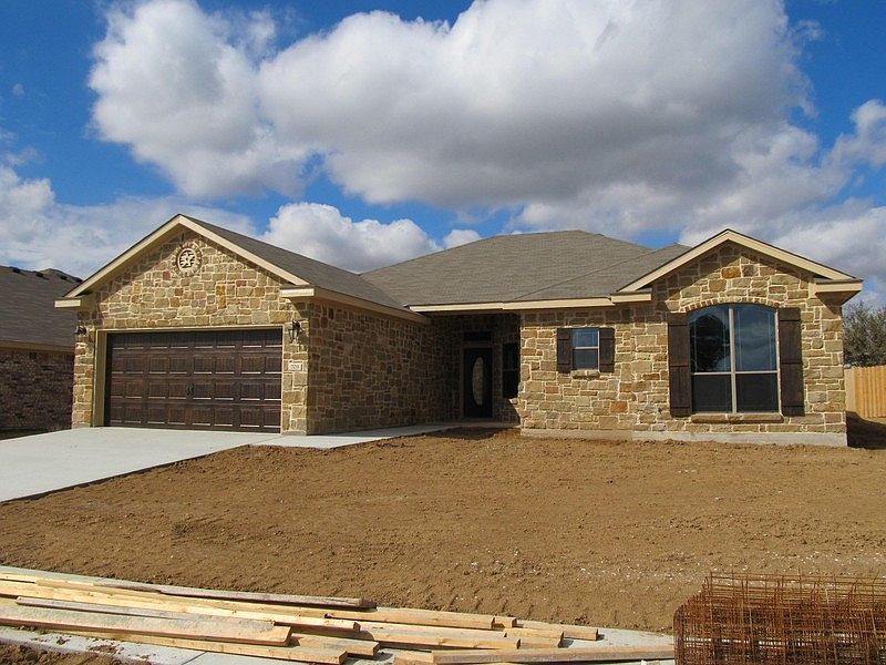 1st image of 708 Brooklynn Kay Dr
