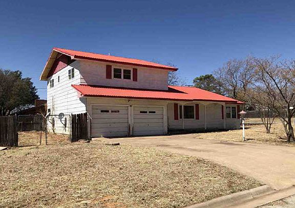 2nd image of 1431 Waco St