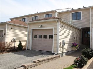 44 Pleasant Ridge Rd, Valhalla, NY 10595