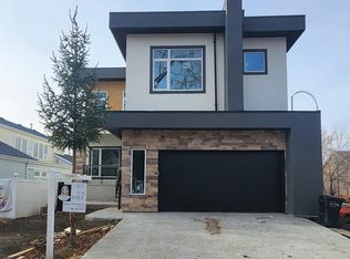 5820 110th St NW, Edmonton, AB T6H3E3