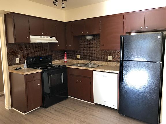 2nd image of 5046 Meandering Ln APT C