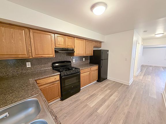 5th image of 832-840 N 41st St #839