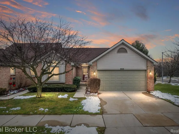 303 Texknoll Dr, Brighton, MI 48116