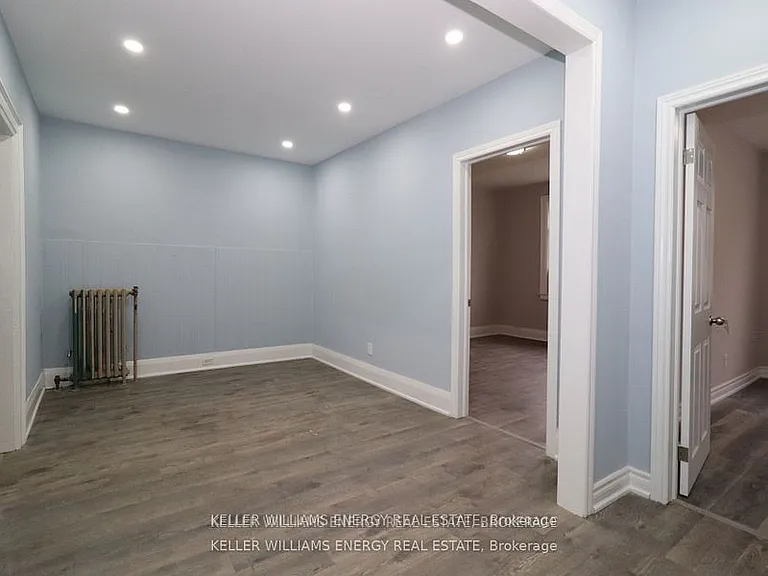 84 Simcoe St N #1 — Photo 6