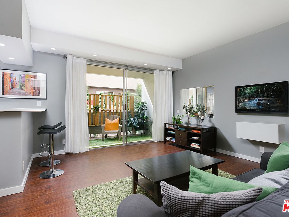 1st image of 7250 Franklin Ave Unit 312