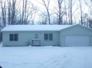 625 Englewood Dr, Roscommon, MI 48653