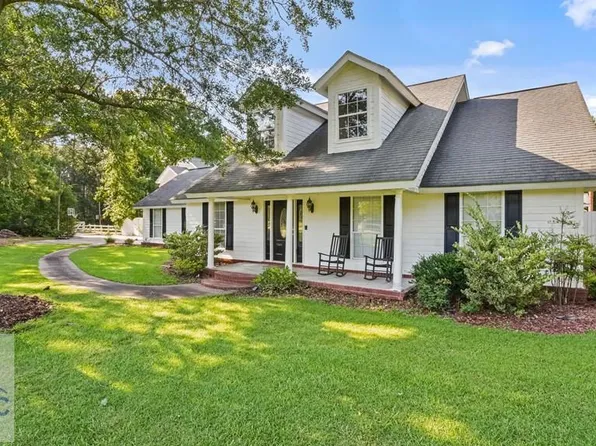 322 Damon Dr, Jesup, GA 31546