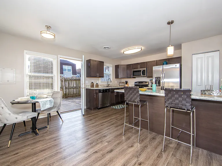 51 Queensbury Way — Photo 1