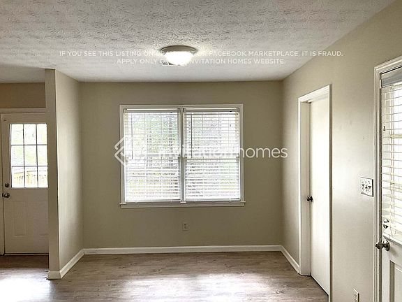 3rd image of 612 Sherry Ln