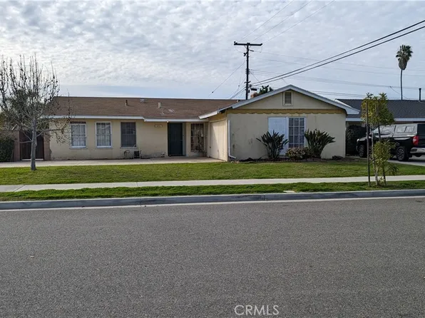 16411 Golden Gate Ln, Huntington Beach, CA 92649