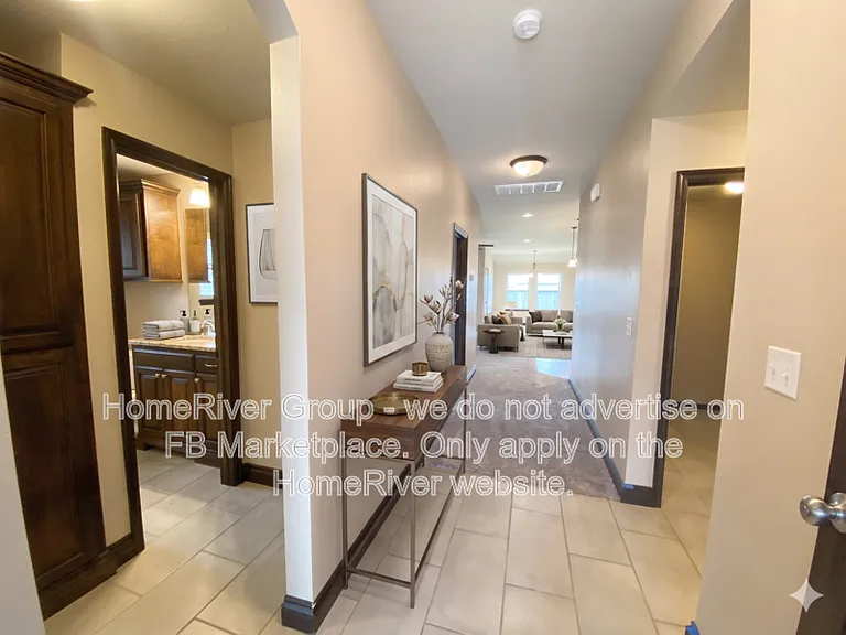 9409 NW 89th St — Photo 11