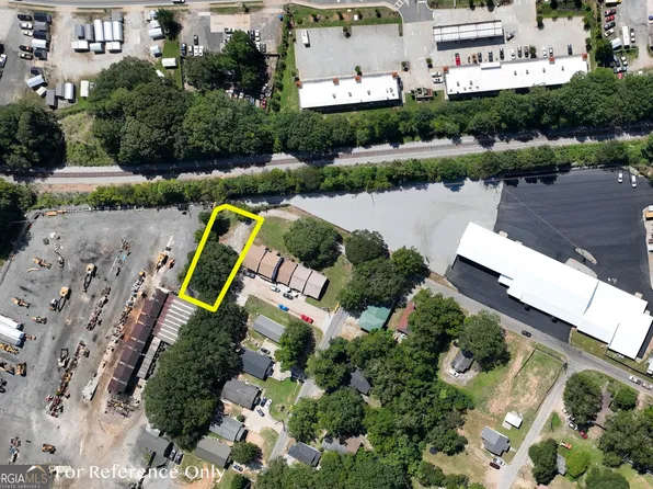 40 Haynie St, Newnan, GA 30263