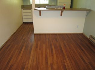 918 37th St SE APT 1, Auburn, WA 98002