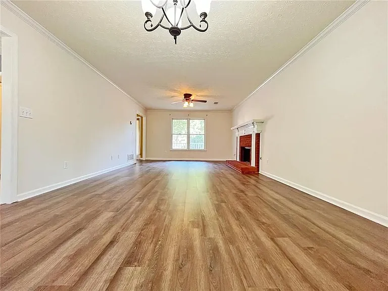 3060 Oak Meadow Dr — Photo 6