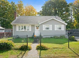 29 Aberdeen St, Brockton, MA 02302
