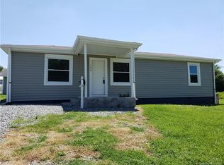 106 N Davis St, Dallas, NC 28034