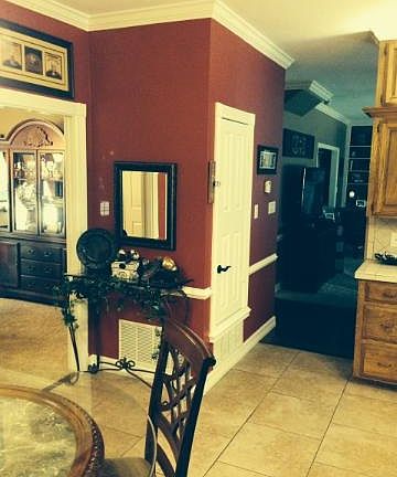 4th image of 6113 Stoneridge Dr