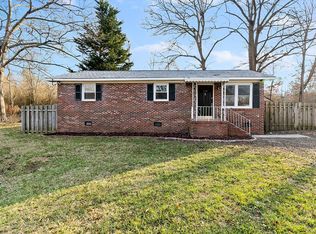 170 Crescent Dr, Moore, SC 29369