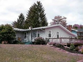26 Dalton Ave photo 1