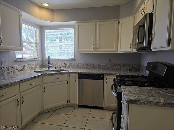 4th image of 5608 Port Barrington Way
