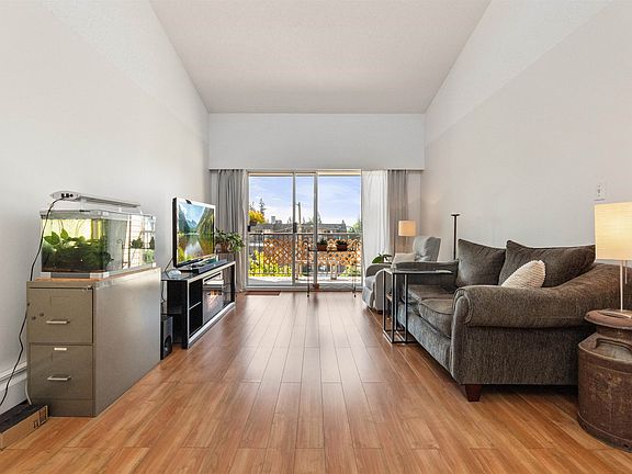 4th image of 2821 Tims St #342
