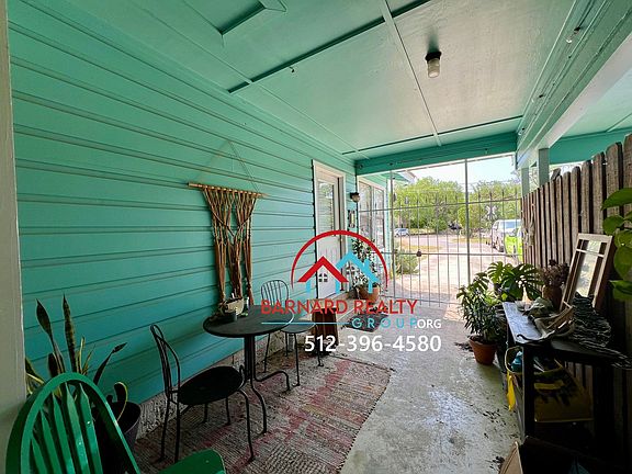 3rd image of 1011A Bluebonnet St W #B