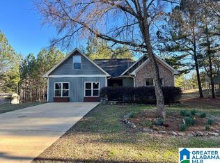 620 Magnolia Lake Ct, Odenville, AL 35120