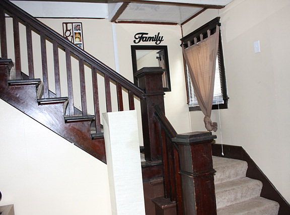 5th image of 1202 Broadway St