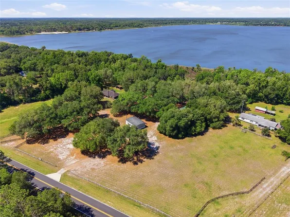 3980 SE 183rd Avenue Rd, Ocklawaha, FL 32179