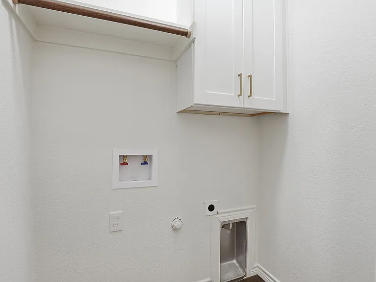 5718 Barkridge Dr — Photo 18